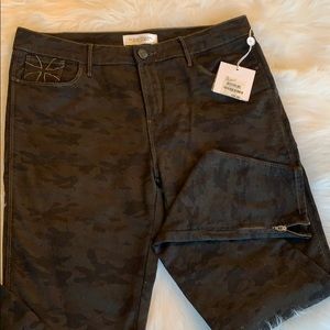 Habitual skinny camo jean